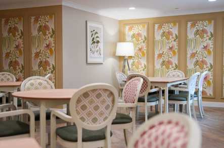 Lindley Park Care Home Huddersfield  - 4