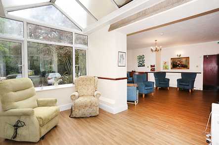 Lister House Nursing Home Care Home Bradford  - 2