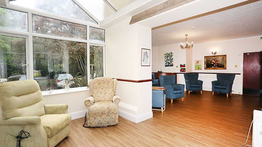Lister House Nursing Home Care Home Bradford buildings-carousel - 3