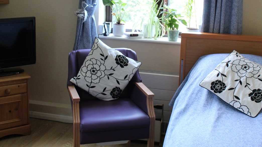 Llwyn Teg Residential Care Home Care Home Llanfyllin accommodation-carousel - 1