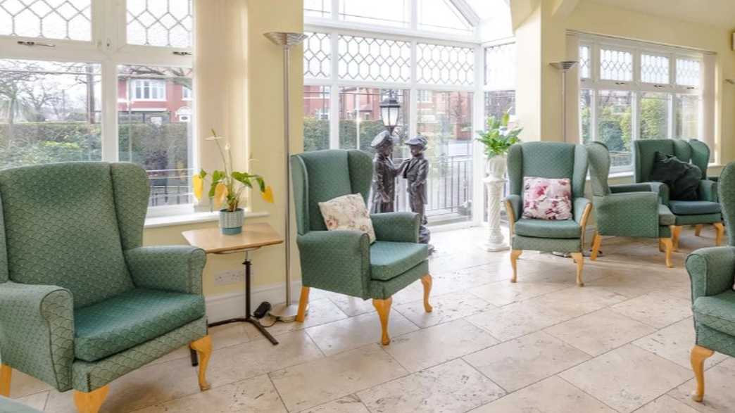 Delaheys Nursing Home Care Home Lytham St. Annes buildings-carousel - 4