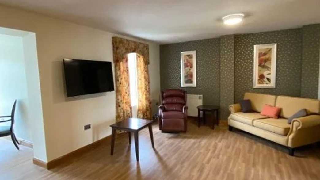 Marula Lodge Care Home Camberley buildings-carousel - 4