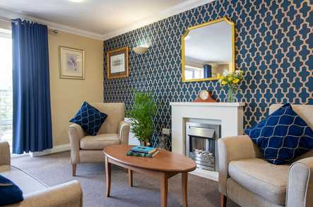 Queen Elizabeth Park Care Home Care Home Guildford  - 1