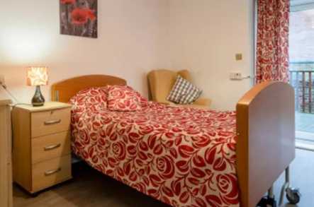 Moorfield House Care Home Newcastle upon Tyne  - 4