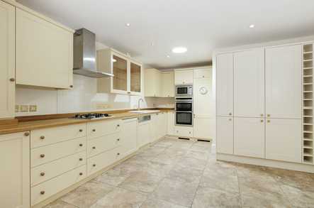 Newlands of Stow Apartment 14 image 2