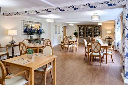 Autumn House Nursing Home Care Home Stone  - 4