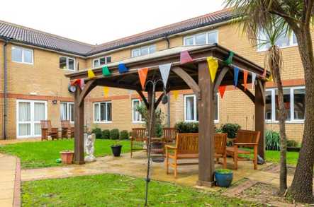 Oaklands (Essex) Care Home Laindon  - 5