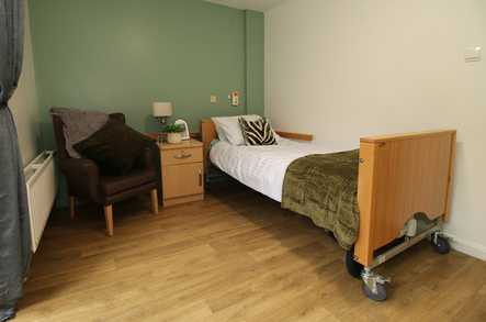 Oldham House Care Home Oldham  - 5