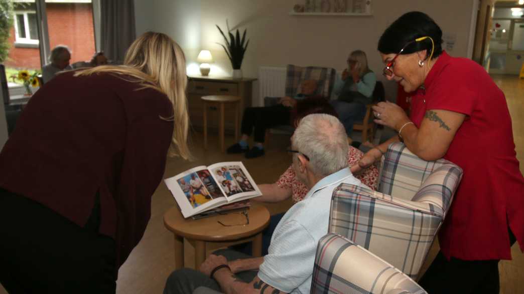 Oldham House Care Home Oldham activities-carousel - 1