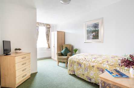 Pennington Court Care Home Care Home Leeds  - 4