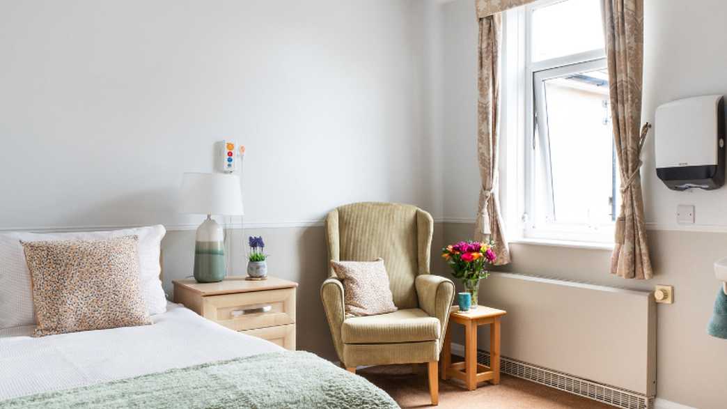 Pennington Court Care Home Care Home Leeds buildings-carousel - 2