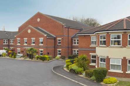 Penwortham Grange and Lodge Care Home Preston  - 1