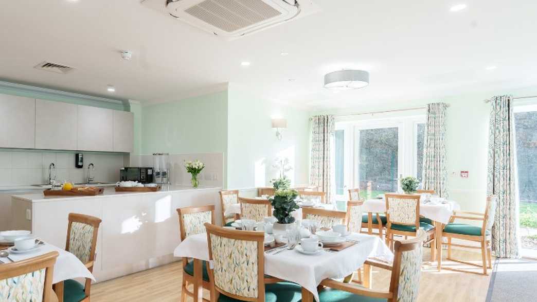 Peverel Green Care Home Care Home Hatfield Peverel, Chelmsford buildings-carousel - 1