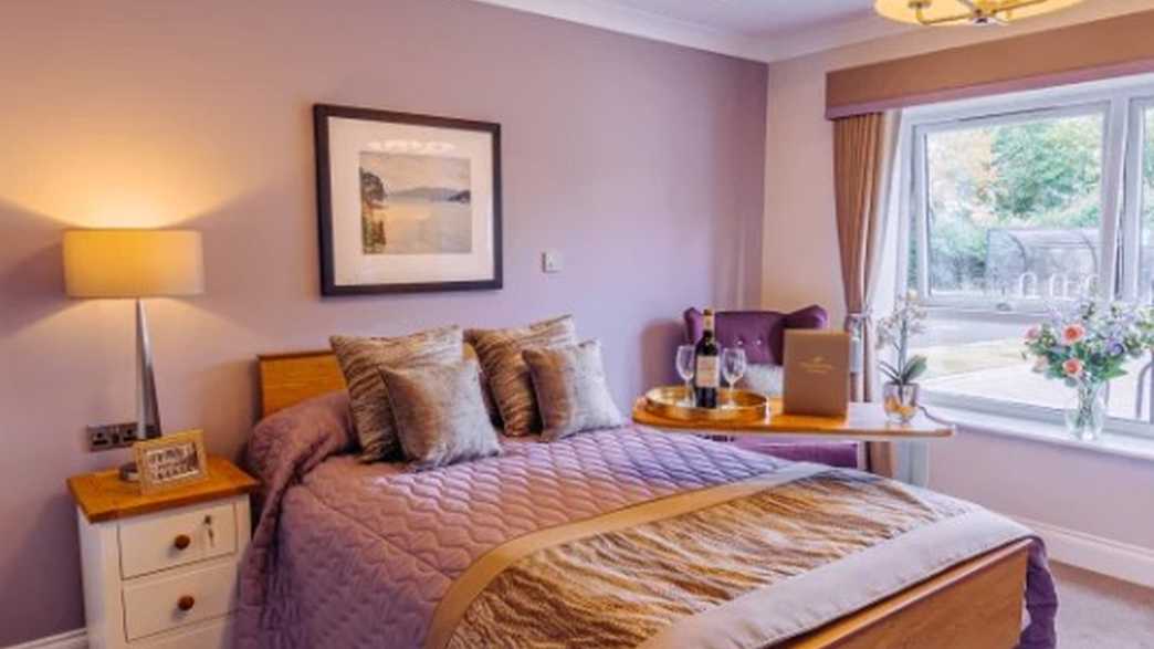 Pinetree Care Home Care Home Rayleigh accommodation-carousel - 2