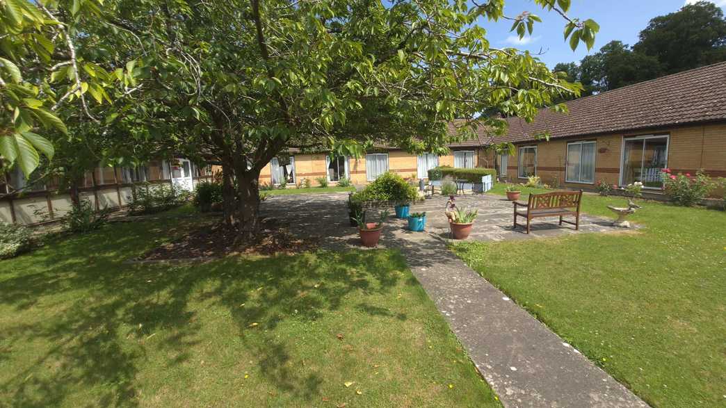 Woodlands Court Care Home Care Home Boston buildings-carousel - 3