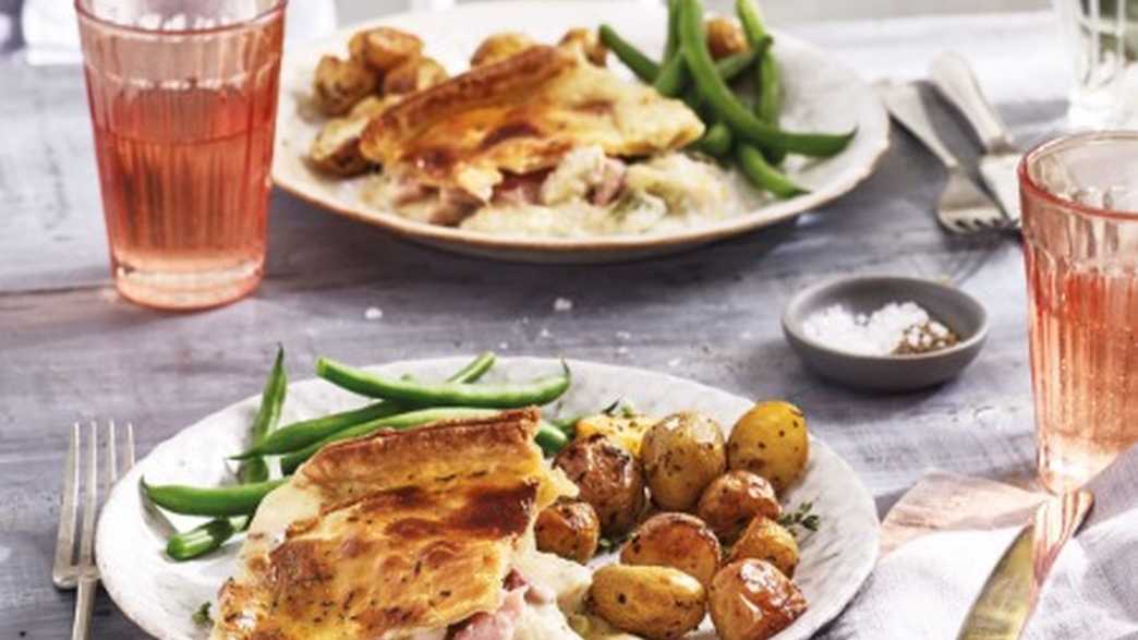 NeeryVille Care Home Care London meals-carousel - 6