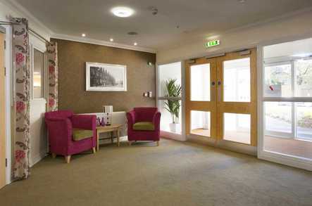 Puddingstone Grange Care Home London  - 5