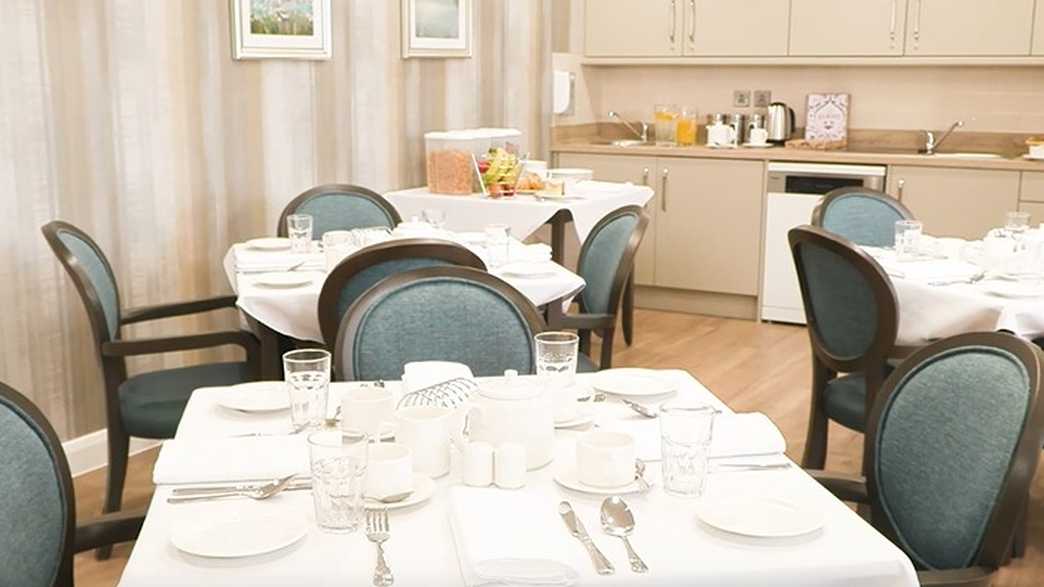 Samuel House Care Home Heanor meals-carousel - 3