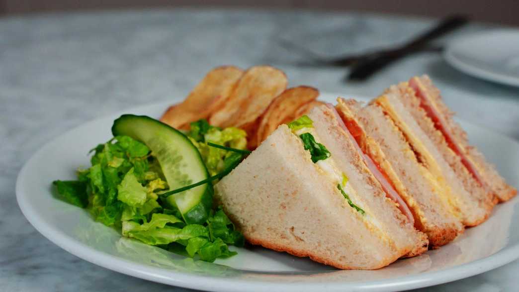 Romford Care Home Care Home Romford meals-carousel - 7