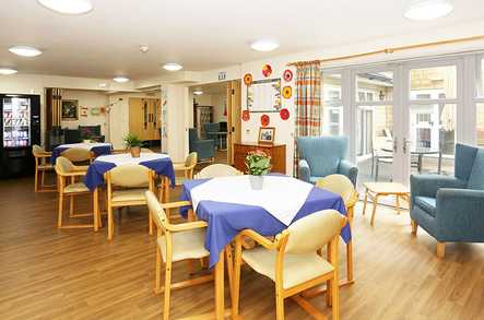 Sherrington House Nursing Home Care Home Bradford  - 3