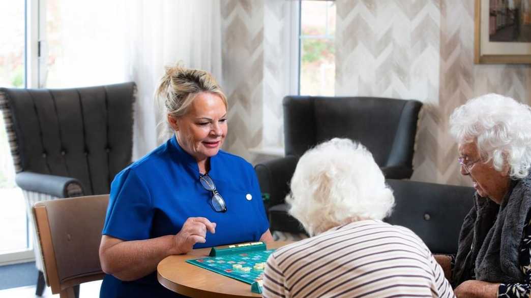 Tarring Manor Care Home Care Home Worthing activities-carousel - 2