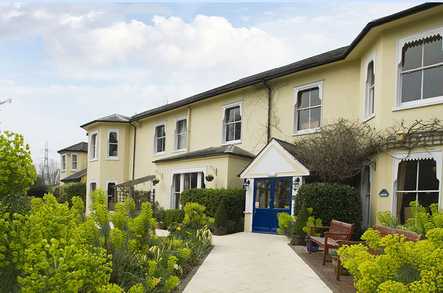 Tenterden House Care Home Care Home St Albans  - 1