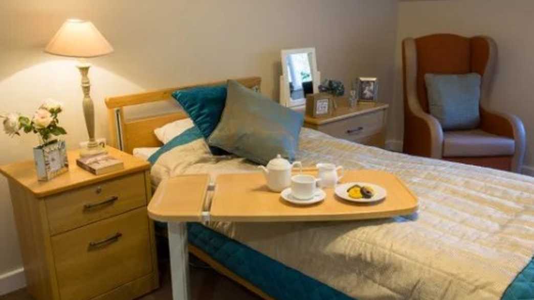 The Links Care Home Broadstone accommodation-carousel - 3