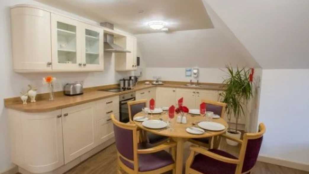 The Links Care Home Broadstone meals-carousel - 4