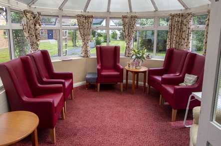 Trenewydd Residential Care Home Care Home Brecon  - 2