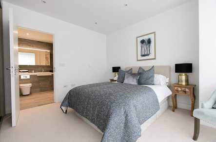 Apartment 35 image 3