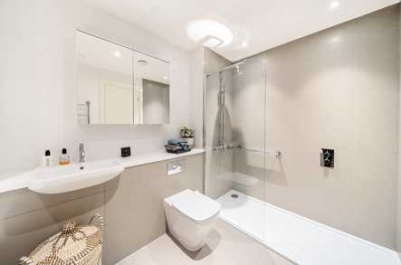 Apartment 20 image 4