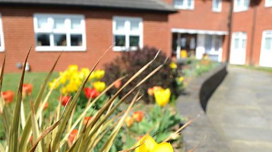 Whittingham House Care Home Southend On Sea buildings-carousel - 4