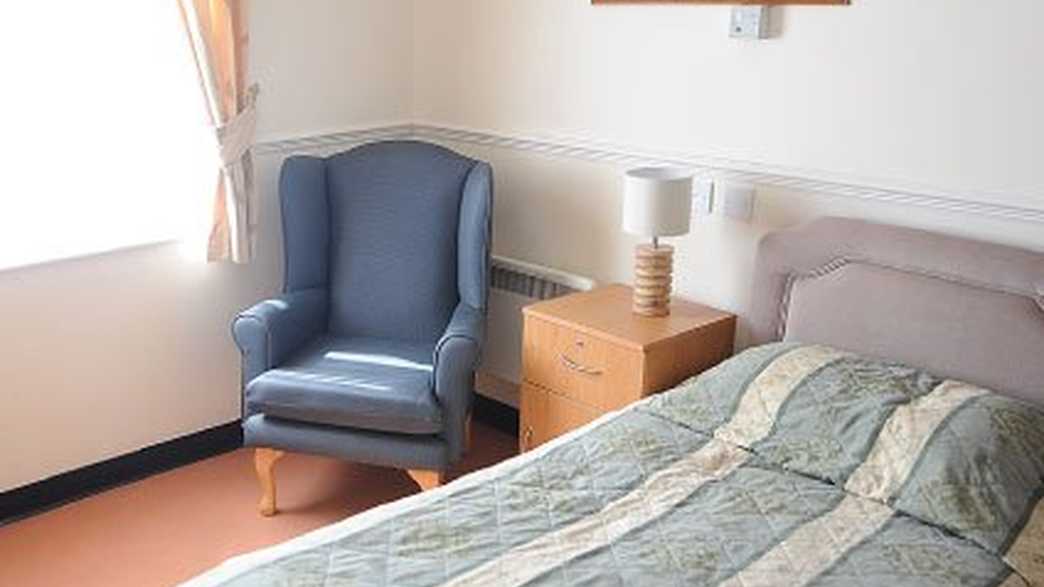 Whittingham House Care Home Southend On Sea accommodation-carousel - 2