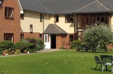 Wingham Court Care Home Care Home Claygate  - 1