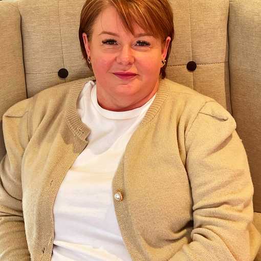 Angela Linning