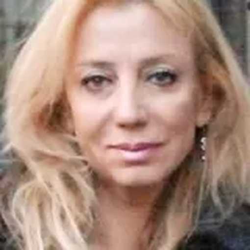 Fiona Saadat