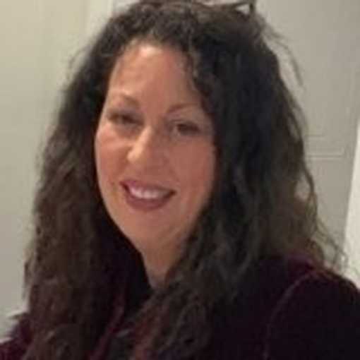 Kirsty Steele